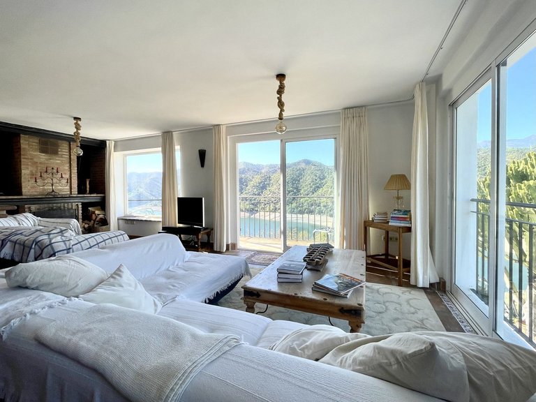 Villa for Sale in Istán, Malaga 16