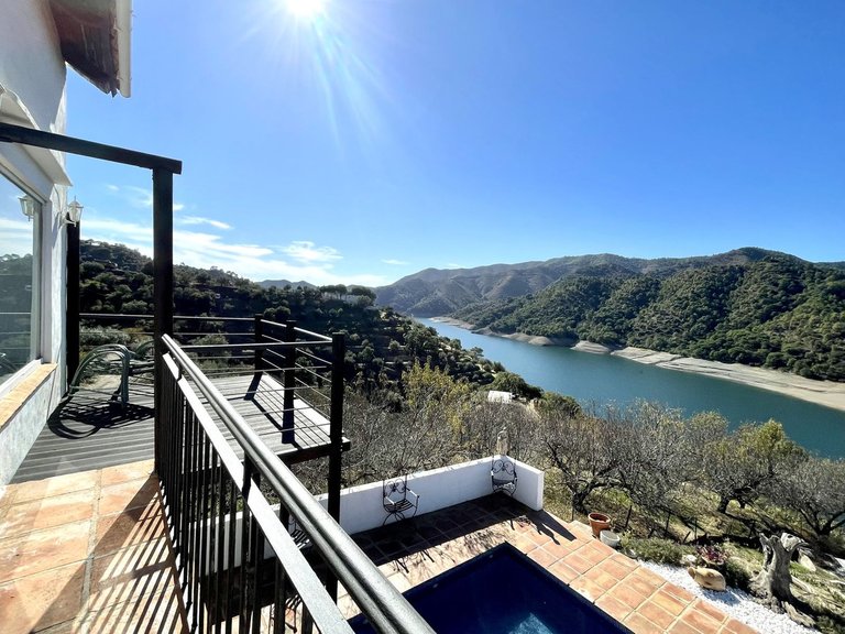 Villa for Sale in Istán, Malaga 20