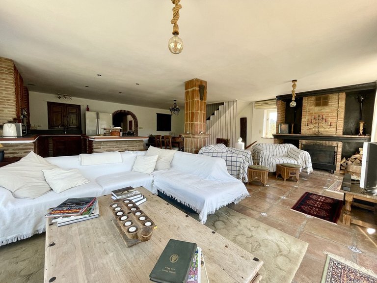 Villa for Sale in Istán, Malaga 21