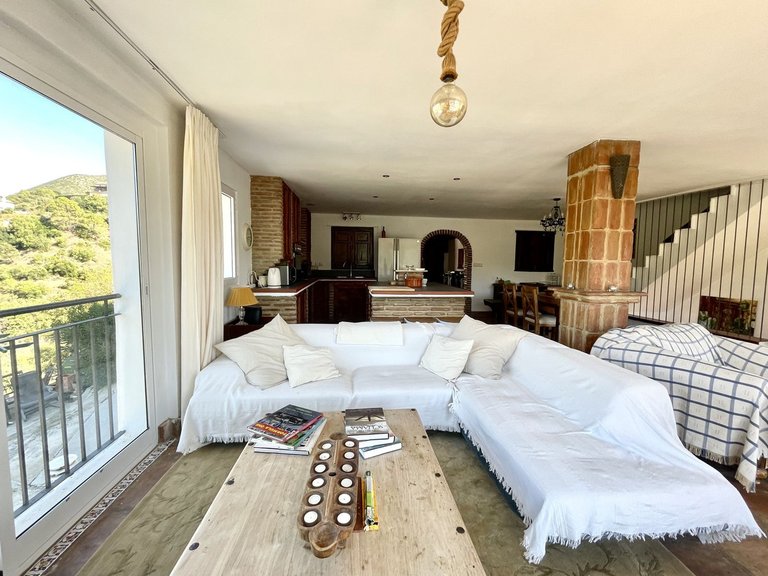 Villa for Sale in Istán, Malaga 22