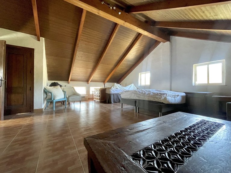Villa for Sale in Istán, Malaga 31