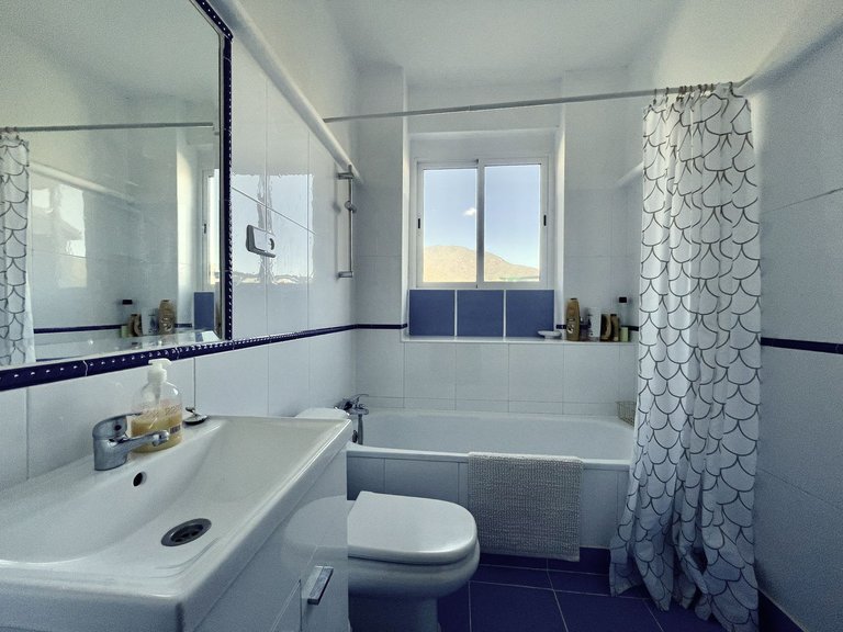 Villa for Sale in Istán, Malaga 41