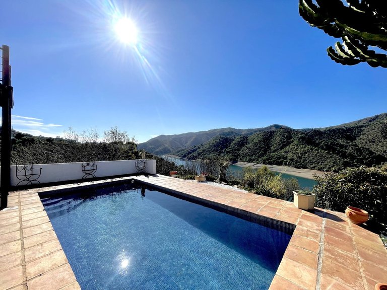Villa for Sale in Istán, Malaga 46