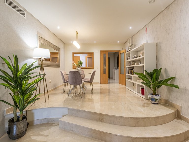 Apartment for Sale in Puerto Banús, Malaga 1