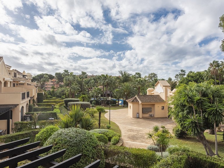 Apartment for Sale in Puerto Banús, Malaga 10