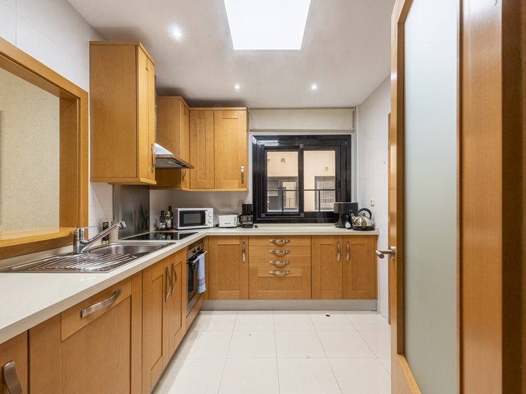 Apartment for Sale in Puerto Banús, Malaga 17