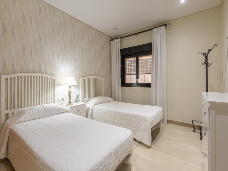 Apartment for Sale in Puerto Banús, Malaga 21
