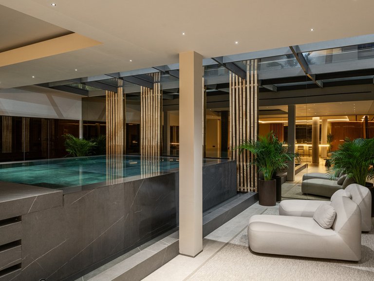 Villa for Sale in La Quinta, Malaga 24