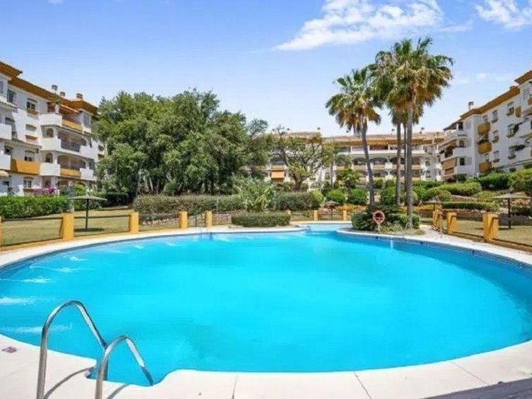 Apartment for Sale in Nagüeles, Malaga 1
