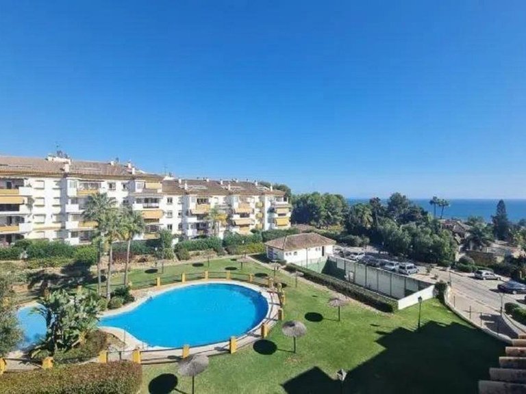 Apartment for Sale in Nagüeles, Malaga 18