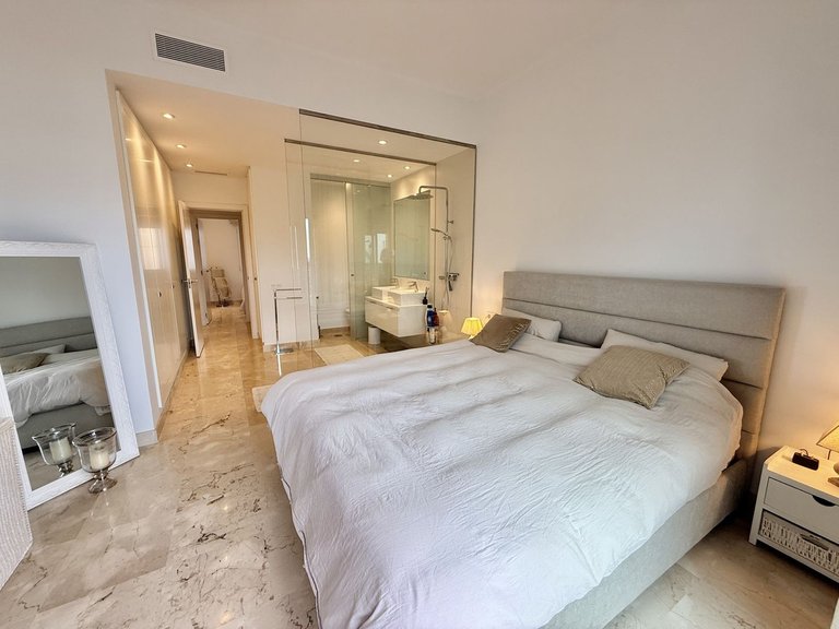 Apartment for Sale in Benahavís, Malaga 10