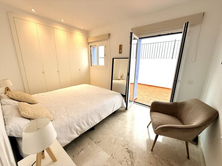 Apartment for Sale in Benahavís, Malaga 14