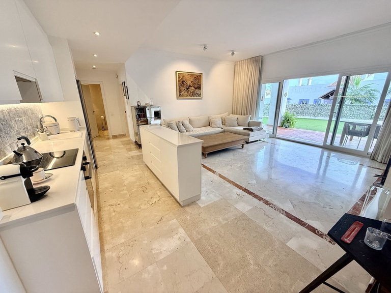 Apartment for Sale in Benahavís, Malaga 5