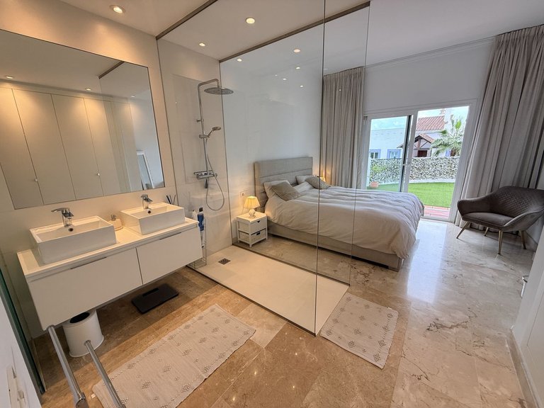 Apartment for Sale in Benahavís, Malaga 8