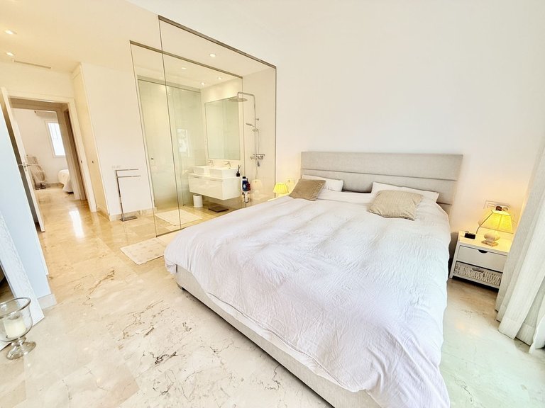Apartment for Sale in Benahavís, Malaga 9