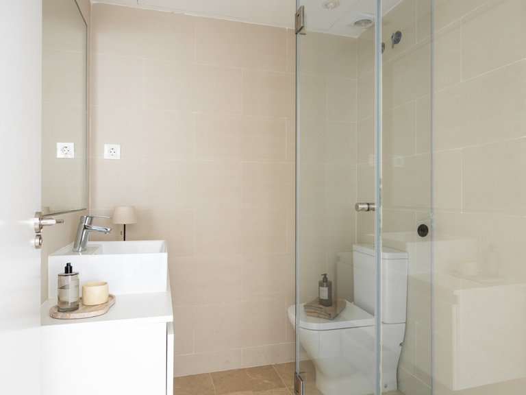 Apartment for Sale in El Paraiso, Malaga 15