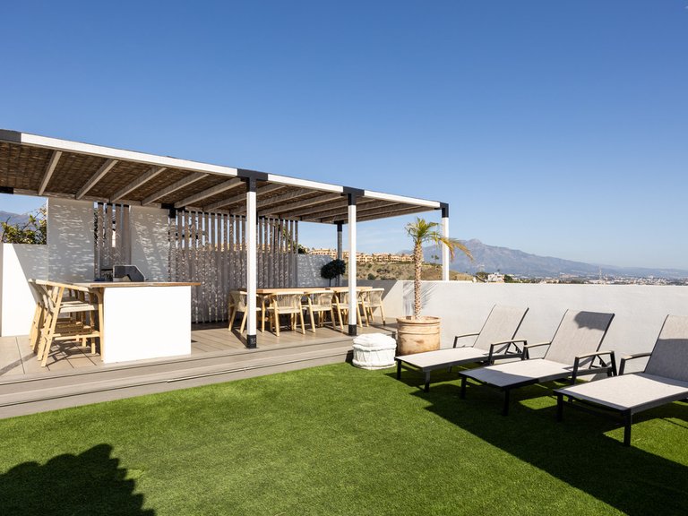Apartment for Sale in El Paraiso, Malaga 18
