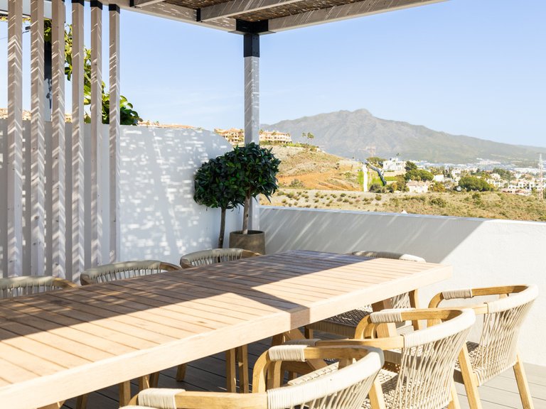 Apartment for Sale in El Paraiso, Malaga 19