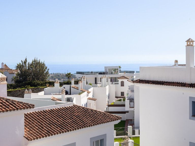 Apartment for Sale in El Paraiso, Malaga 24