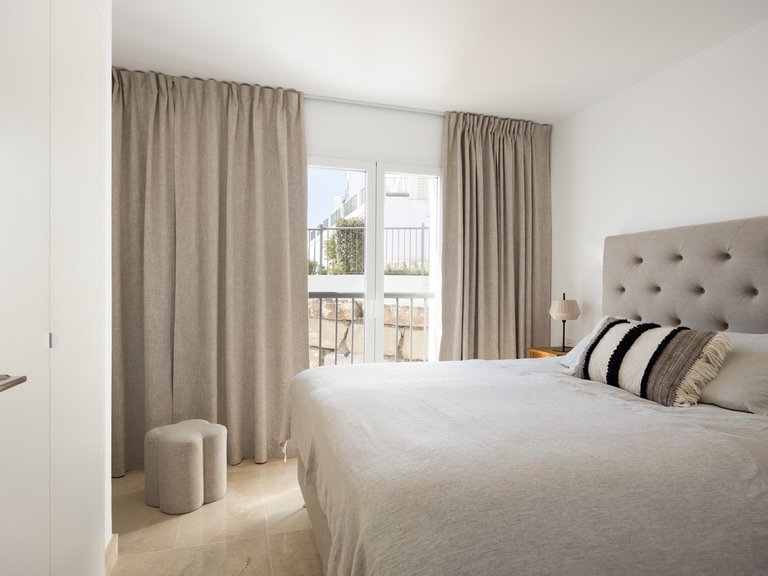 Apartment for Sale in El Paraiso, Malaga 8