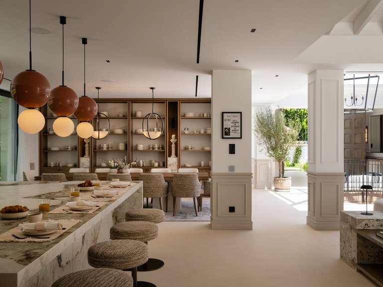 Villa for Sale in Nueva Andalucía, Malaga 3