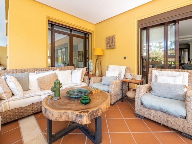 Apartment for Sale in Puerto Banús, Malaga 3