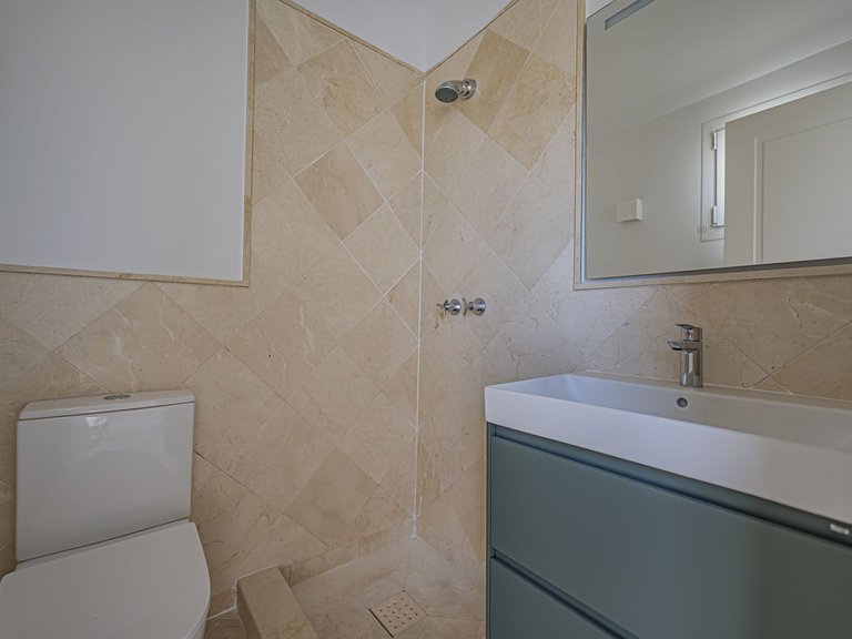 Apartment for Sale in Nueva Andalucía, Malaga 20