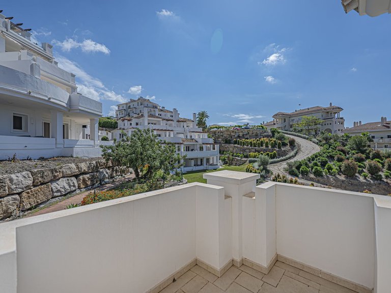 Apartment for Sale in Nueva Andalucía, Malaga 22