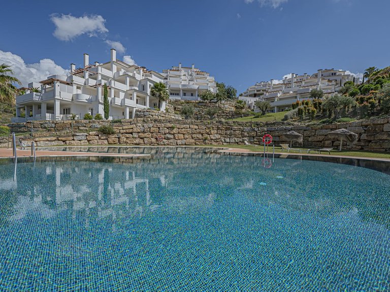 Apartment for Sale in Nueva Andalucía, Malaga 6