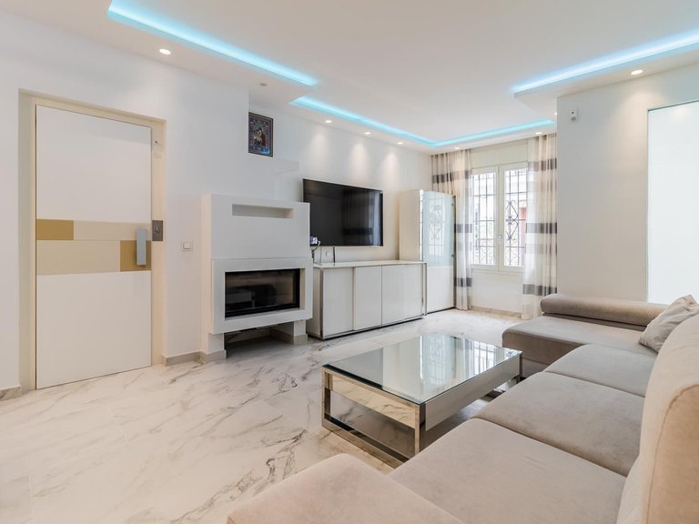 Villa for Sale in Estepona, Malaga 1