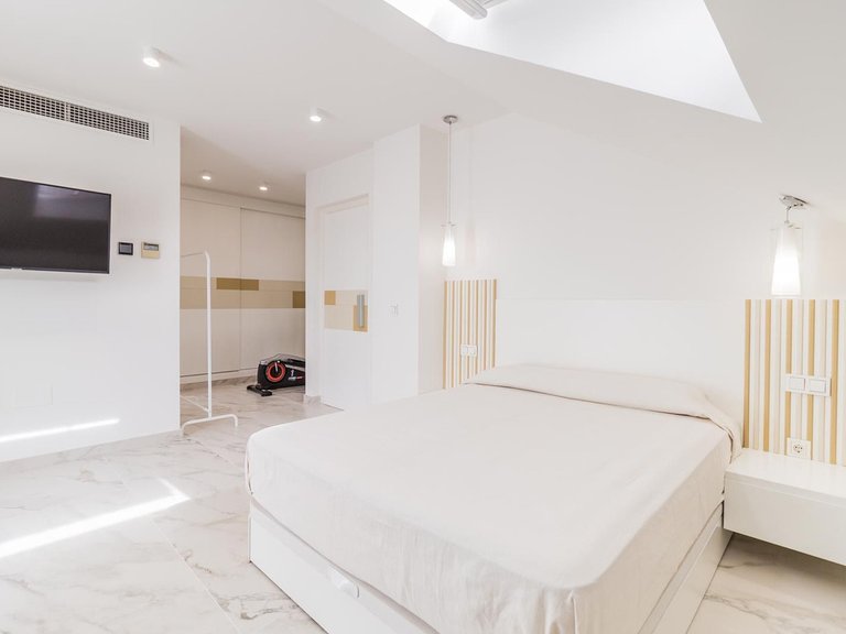 Villa for Sale in Estepona, Malaga 10
