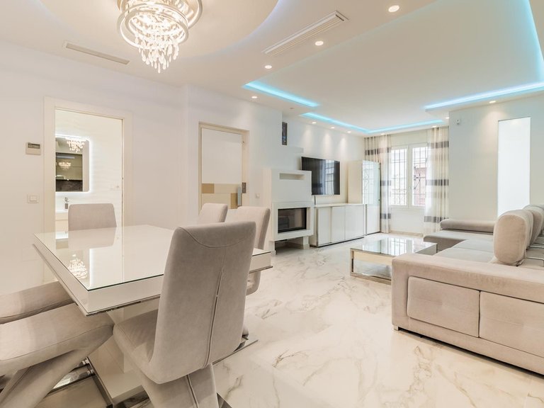 Villa for Sale in Estepona, Malaga 3