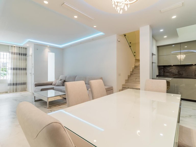 Villa for Sale in Estepona, Malaga 5