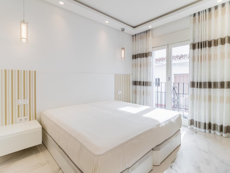 Villa for Sale in Estepona, Malaga 9