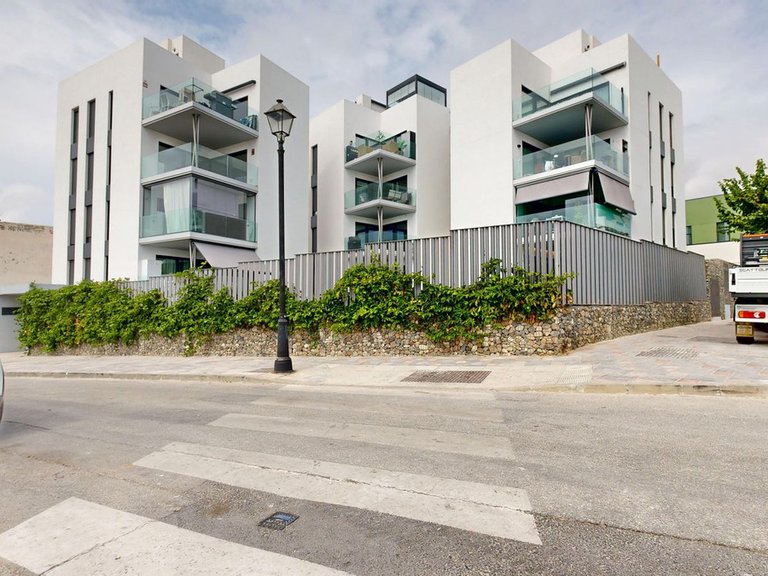 Apartment for Sale in Los Pacos, Malaga 22