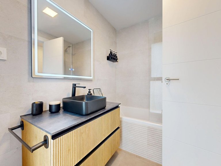 Apartment for Sale in Los Pacos, Malaga 9