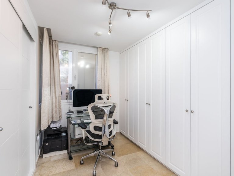 Apartment for Sale in Benahavís, Malaga 16