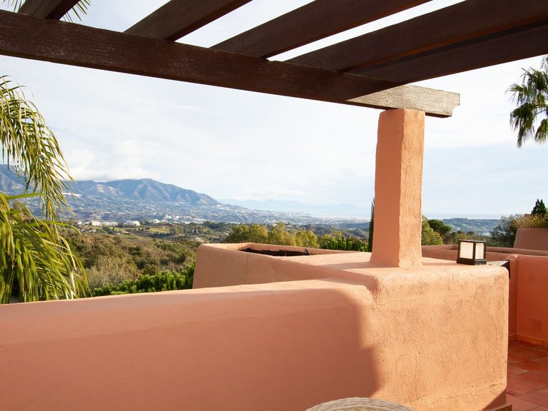 Apartment for Sale in La Mairena, Malaga 10