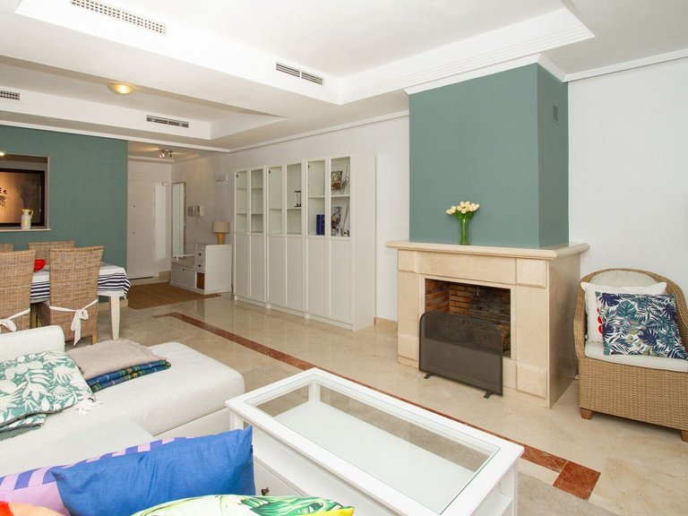 Apartment for Sale in La Mairena, Malaga 6