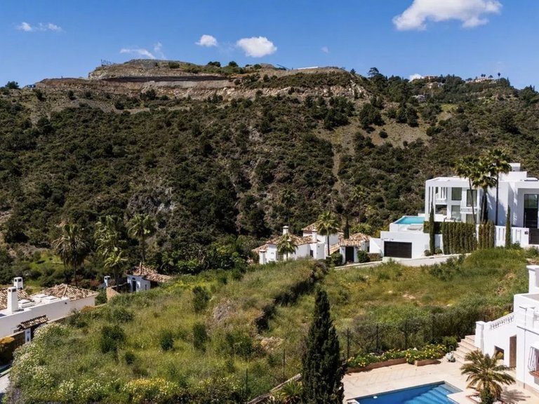 Plot for Sale in Benahavís, Malaga 5