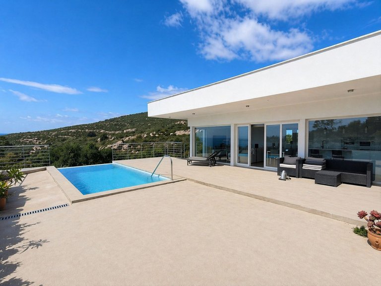 Villa for Sale in Manilva, Malaga 1