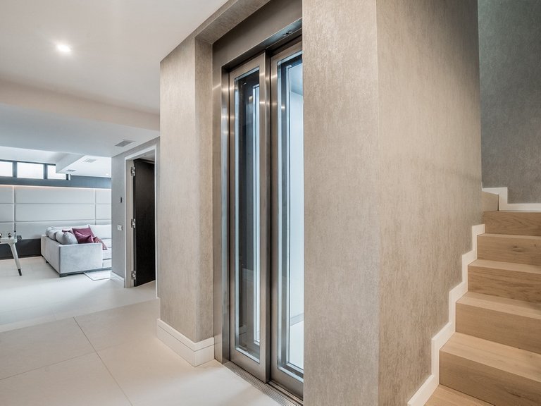 Villa for Sale in The Golden Mile, Malaga 15