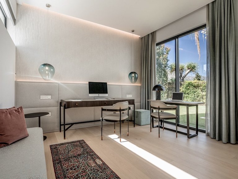 Villa for Sale in The Golden Mile, Malaga 20