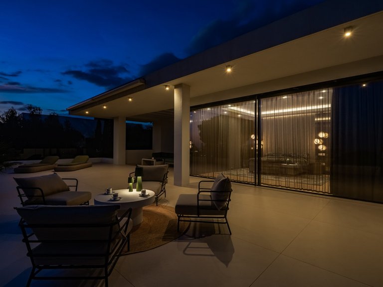 Villa for Sale in The Golden Mile, Malaga 47