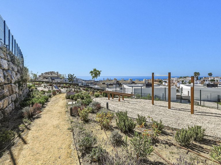 Villa for Sale in Mijas Costa, Malaga 27