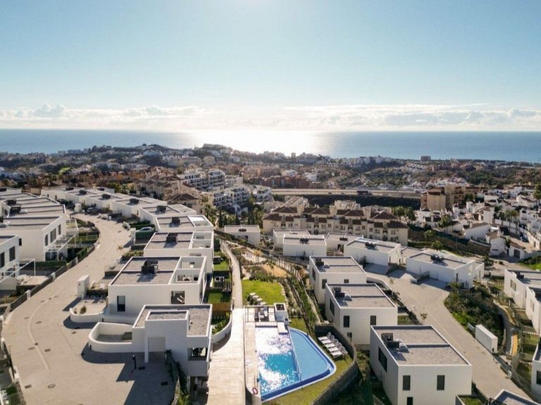 Villa for Sale in Mijas Costa, Malaga 28