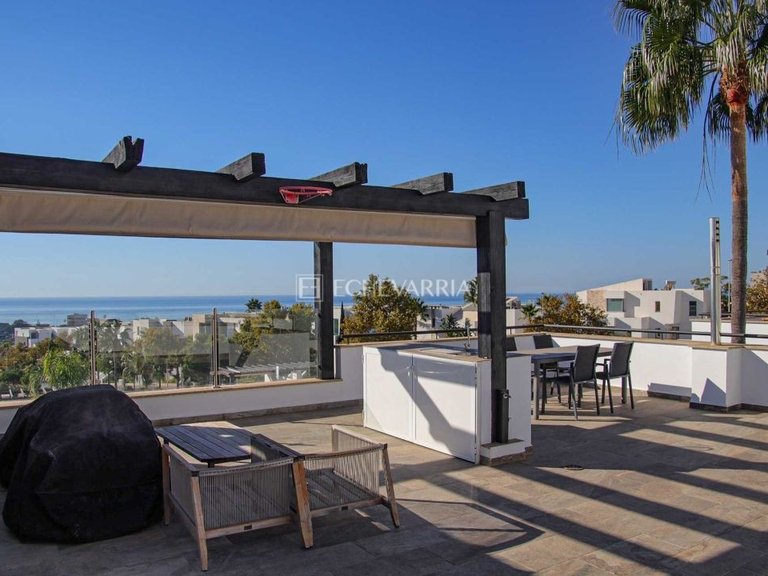 Villa for Sale in Marbella, Malaga 12