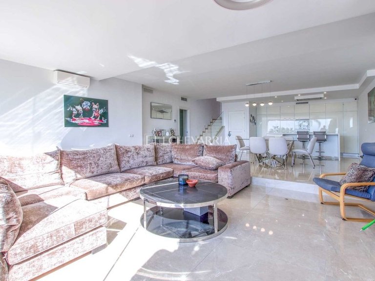 Villa for Sale in Marbella, Malaga 5