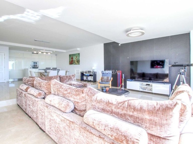 Villa for Sale in Marbella, Malaga 7