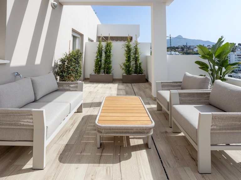 Apartment for Sale in Nueva Andalucía, Malaga 10